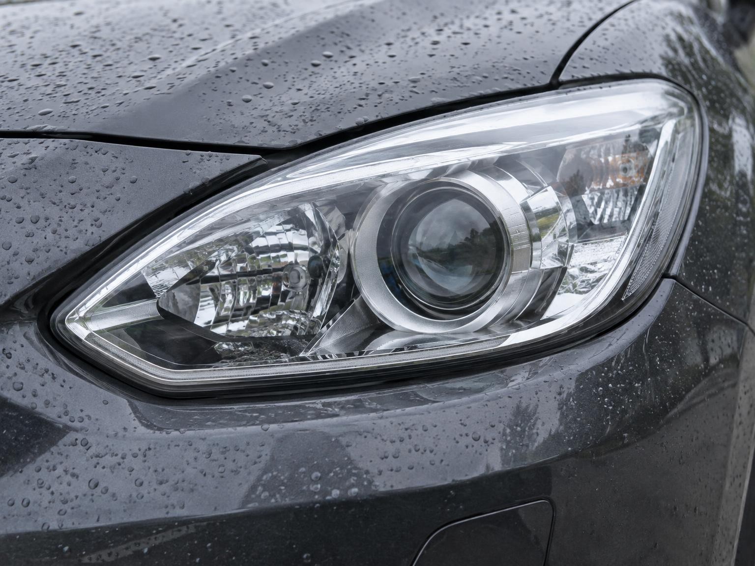 Yellowed headlight, after